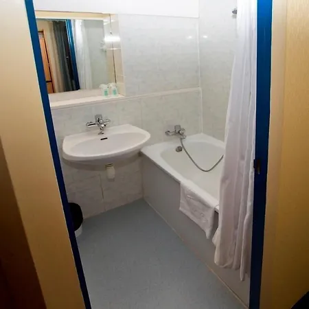 Hipotel Paris Marne La Vallee 3* Noisiel