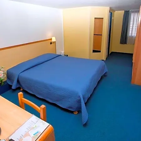 Hipotel Paris Marne La Vallee Noisiel
