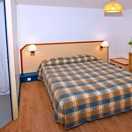 Hipotel Paris Marne La Vallee Hotel