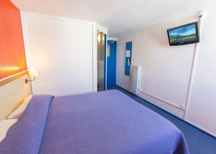 Hipotel Paris Marne La Vallee فندق 3*