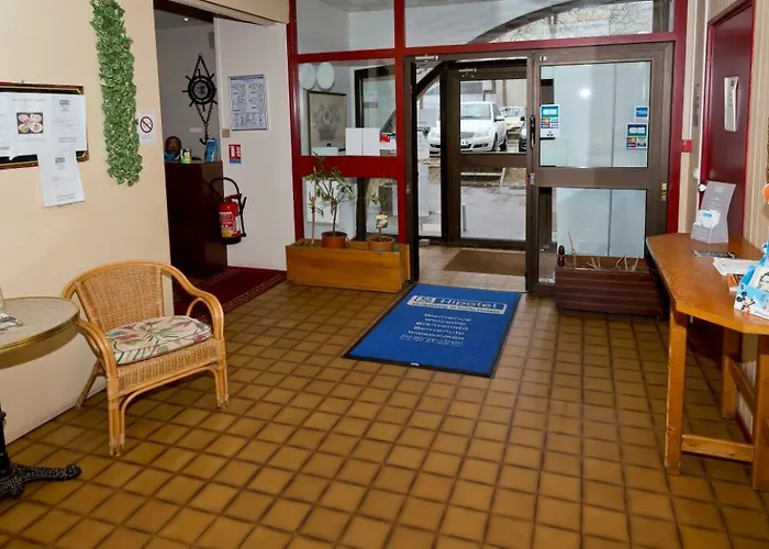 Hipotel Paris Marne La Vallee فندق 3*