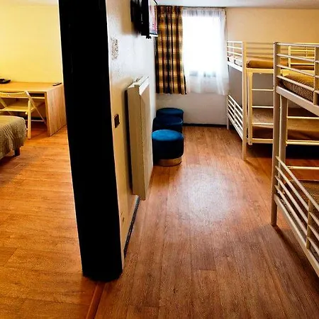 Отель Hipotel Paris Marne La Vallee Нуазьель