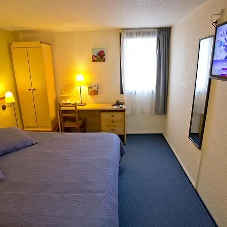 Отель Hipotel Paris Marne La Vallee Нуазьель