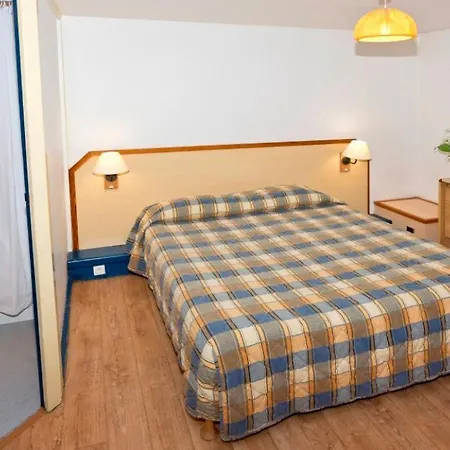 Отель Hipotel Paris Marne La Vallee